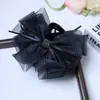 Presilha de Cabelo de Organza com Laço de Bolinhas de Alto Padrão com um Toque Estiloso para Meninas, Presilha de Tubarão para a Parte de Trás da Cabeça, Acessório de Cabelo de Boutique