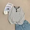 Camiseta transpirable y cómoda con estampado de poni a rayas, cuello redondo, manga larga, estilo fino de primavera/otoño, rejuvenecedora, hombro normal, top versátil