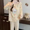 Pijama suave y lindo de algodón nube con cuello camisero y copas en el pecho, juvenil y amigable con la piel, cómodo y adecuado para usar en casa, conjunto de dos piezas