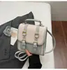 Mochila Retro para Mujer Otoño e Invierno 2025 Nuevo Estilo Mochila de Viaje de Moda para el Trabajo Mini Mochila Pequeña