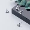 Aretes de tuerca de plata S925 para mujer, aretes de tuerca de triángulo negro hueco, modernos, geométricos, simples, para pareja, joyería para las orejas E6592