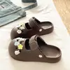 Sapatos de Buraco Respirável Vazados, Duráveis, Femininos para o Verão, Estilo Ins Girly Coreano, Chinelos EVA Mary Jane com Bico Fechado