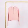 Moletom Lulu com Capuz e Meio Zíper com Etiqueta, Em Estoque Envio Direto, Fleece Esportivo com Etiqueta Dourada e Zíper Dourado, Moletom Casual com Forro de Fleece
