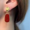 Aretes de Temperamento con Pin de Plata S925 2022 Nuevos Simples Geométricos Rojo Vino Viento de Hong Kong Aretes Venta al por Mayor Fábrica