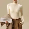 Blusa Base Feminina Slim Fit de Gola Alta e Manga Longa, Elástica, Amiga da Pele, Cor Sólida, Simples, Versátil, Segunda Pele Justa