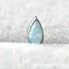 Aleación de titanio F-136 incrustada con pendientes de gota de agua Aobao G23 titanio nuevo rosca interna Pendientes de la última lágrima de ópalo
