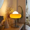 Lámpara de pie para sala de estar, lámpara alta tipo hongo para dormitorio, lámpara vintage Bauhaus tipo tarta de huevo, lámpara de mesa de vidrio retro ins, famosa en internet