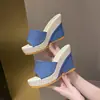 Zapatillas de cuña de nuevo estilo para mujer Verano 2026, Mezclilla de moda, Versátiles, Antideslizantes, de suela gruesa, con tacón ultraligero