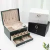 En Stock Caja de Joyería de Cuero de Gran Capacidad Caja de Almacenamiento de Joyería para Collares, Pendientes, Anillos y Pulseras Lg7338