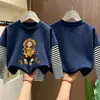 Camiseta de algodão puro de manga longa para meninas, estilo primavera e outono, corte solto, blusa base estilo duas peças falsas, gola redonda estilosa para meninas