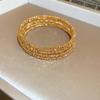 Pulsera abierta de cinco capas con cuentas de plata galvanizada en oro, metal ligero de lujo, pulsera de personalidad elegante para mujer