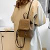 Bolso Pequeño de Mano Nuevo de Nicho Otoño e Invierno de 2026 de Lana Compacto Artístico Retro Versátil Mochila Bolso Cruzado