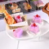 Miniatura de resina para brincar de comidinha bolo de morango tridimensional cola de creme material diy acessórios de resina acessórios para casa de criança