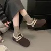 Populares zapatos estilo Birkenstock redondos y retro con forro de felpa gris, mocasines planos cálidos de invierno 2026, zapatos de algodón sin cordones para mujer