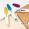 Tijeras de color en forma de U al por mayor para procesamiento de prendas, tijeras pequeñas para manualidades con tapa para clases de manualidades para estudiantes