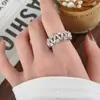 Anel de Renda Ondulada Elegante de Luxo Leve para Mulheres, Anel de Diamante Escovado Vintage Medieval, Acessórios de Nicho de Alta Gama