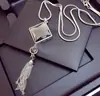 Accesorios de collar colgante para ropa ajustables que no se decoloran para mujer Corea del Sur otoño e invierno cadena clásica para suéter joyería larga de aleación