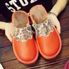Chinelos de Algodão Masculinos de Inverno para Casa Indoor Femininos Impermeáveis de Couro PU Sapatos de Confinamento Antiderrapantes Quentes Chinelos de Couro para Casal