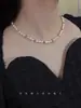 Collar de Perlas Naturales Irregulares Estilo Barroco para Mujer, Cadena Sencilla de Clavícula de Lujo Ligero, Accesorio de Alta Gama, Nuevo Modelo 2026 Cadena para el Cuello