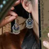 Aretes de Estilo Exótico de Venta Caliente Retro Literario Clásico Dignificado Ganchos para la Oreja Versátil Hueco Moda Borla Colgantes