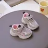 Zapatos Deportivos de Malla Transpirable para Estudiantes Niños y Niñas, Ligeros Antideslizantes Estilo Papá para Niños, Moda Primavera 2026