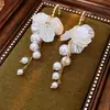 Brincos de franja flor de zircônia banhados a ouro real 18k, brincos super brilhantes estilo fada, brincos de design de nicho requintados