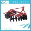 Yucheng produce varios tipos de rastrillos de discos para tractores de cuatro ruedas con suspensión trasera y rastrillos de disco opuestos para corte de suelo.
