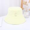 Sombrero de pescador con protección solar para parejas, para primavera y verano, para hombre y mujer, de color liso, informal, combinable con todo, con letra C, estilo japonés, estilo artístico.