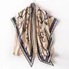 Lenço de Seda e Lã Novo Estilo, Versátil e Elegante, Lenço Triangular Listrado com Bainha Enrolada à Mão, Lenço Decorativo para Pescoço Feminino, Sensação de Alto Padrão