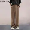 Pantalones de hombre sencillos y cómodos estilo old money, caída, estilo urbano relajado, sensación relajada, holgados, pierna ancha, pantalones banana