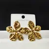 Pendientes Metálicos Transfronterizos, Flores Geométricas, Pendientes Brillantes Irregulares Plegados, Diseño Personalizado, Pendientes de Acero de Titanio Chapado en Oro