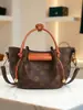 Bolso Cruzado de Textura de Alta Calidad Guti Kou 2026 Nuevo Estilo Moda Versátil Bolso de Axila Bolso de Mimbre de Nicho