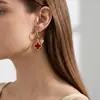 Pendientes de Trébol de Cuatro Hojas 2026 Nuevos de Moda Lujo Ligero Pendientes de Placa Doble Cara Pendientes Pequeños Estilo Chanel Pinzas para Orejas con Circonita Microincrustada Aros para Orejas