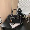 Bolso de Mano de Gamuza Velour de Alta Gama Tipo Bolsa de Boliche para Mujer 2026 Nuevo de Moda Retro de Nicho Bolso de Hombro Bolso de Gran Capacidad