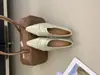 Sapatilhas Femininas 2026 Primavera e Outono Novo Estilo Bico Quadrado Boca Rasa Mocassins Moda Franzido Salto Baixo Sapatos Anabela Casuais para Mulheres