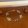 Pulseira Popular da Xiaohongshu para Mulheres, Joia de Mão Exquisita de Nicho de Luxo Leve, Pulseira Única e Delicada, Dropshipping de Peça Única