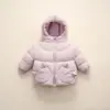 Pinghu Chixin 90 Penugem de Pato Branca Infantil Simples Bolso de Gato Unissex Jaqueta de Penas Quente Leve para Uso ao Ar Livre