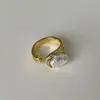 Anillo de Oro de Forma Especial con Perlas Barrocas de Lujo Ligero y Alta Gama para Mujer con Anillo de Moda Único y Exquisito