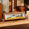 Marco de Madera Maciza Adorno de Montaña Sol Dorado Cristal Atractor de Fortuna Pintura Decorativa Artesanía Personalizada para Oficina Hogar Escritorio Marco de Fotos