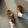 Zapatos retro estilo Birkenstock para mujer con suela blanda para otoño/invierno 2026, con un talón que se puede pisar, versátiles para ir al trabajo, cómodos para uso prolongado, antideslizantes y con una suela suave para uso casual