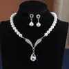 Collar de Perlas Personalizado Estilo Coreano Venta al por Mayor Set de Pendientes de Moda Galvanizados en Aleación Accesorios de Novia Cadena para Suéter para Mujer