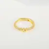 Anillo de apertura ajustable de cobre con incrustaciones de circonita, 26 letras del alfabeto inglés, joyería de moda de alto nivel y temperamento, para cruzar fronteras
