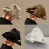 Pinza de Garra Triangular de Concha de Satén, Accesorio para el Cabello Versátil de Alta Gama de Estilo Francés de Moda para la Parte Posterior de la Cabeza