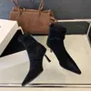 2026 Novas Botas de Cano Curto de Salto Alto Fino Bico Fino Estilo Coreano para Mulheres, Botas Slim de Inverno