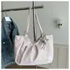 Bolsa Grande Casual Versátil para Mulheres 2026 Nova Bolsa Tote Plissada de Bolinhas Versátil Bolsa de Ombro Texturizada de Primavera para o Trabalho