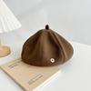Boina de lana para mujer otoño e invierno estilo coreano combinable japonés británico letra B metálica sombrero de pintor Beilei sombrero octogonal