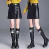 Minifalda de cuero de moda hecha a medida para mujer, nueva falda corta de cintura alta para otoño e invierno para figuras petite, estilo coreano adelgazante
