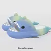 Pantuflas Tiburón Degradado - Auténticas, populares pantuflas en línea para hombres y mujeres, suela súper gruesa, adecuadas para parejas, universales para verano, estilo dopamina