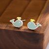 Moda gota de pegamento azul ballena pequeña lindo animal marino personalidad aretes combinables mujer mayoreo