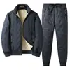 Traje de abrigo acolchado de algodón para hombre de invierno transfronterizo, traje de dos piezas casual con forro polar, cuello alto grueso de cordero, abrigo acolchado de algodón en stock
